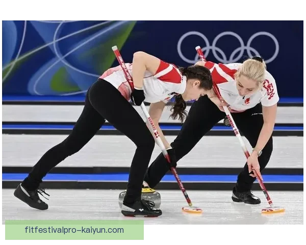 金玟哉持续展现空中对抗实力，表现稳健引关注