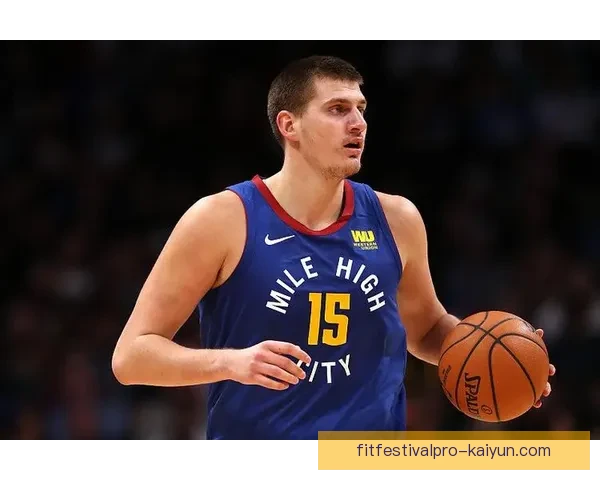 戴维斯最佳位置分析：发挥稳定，备受期待的战术配置探讨